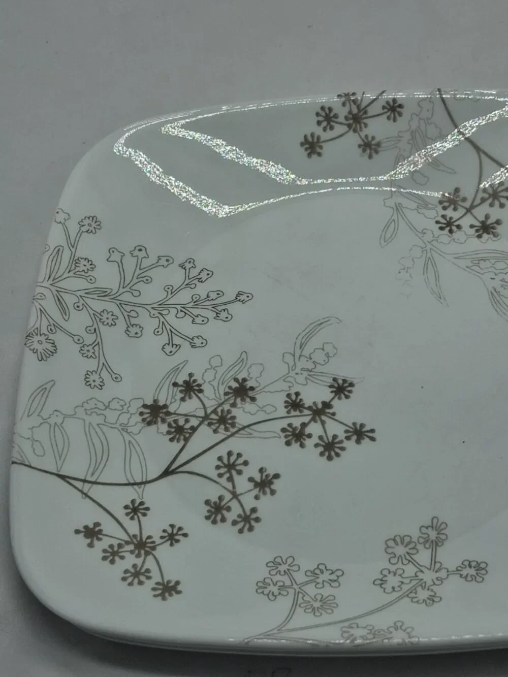 Corelle Shadow Dance Square LUNCHEON Plates 9" - White Brown Flower -Vitrelle - Picture 5 of 9